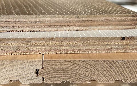 Cross section Comparison of the layers of engineered wood vs solid stock
